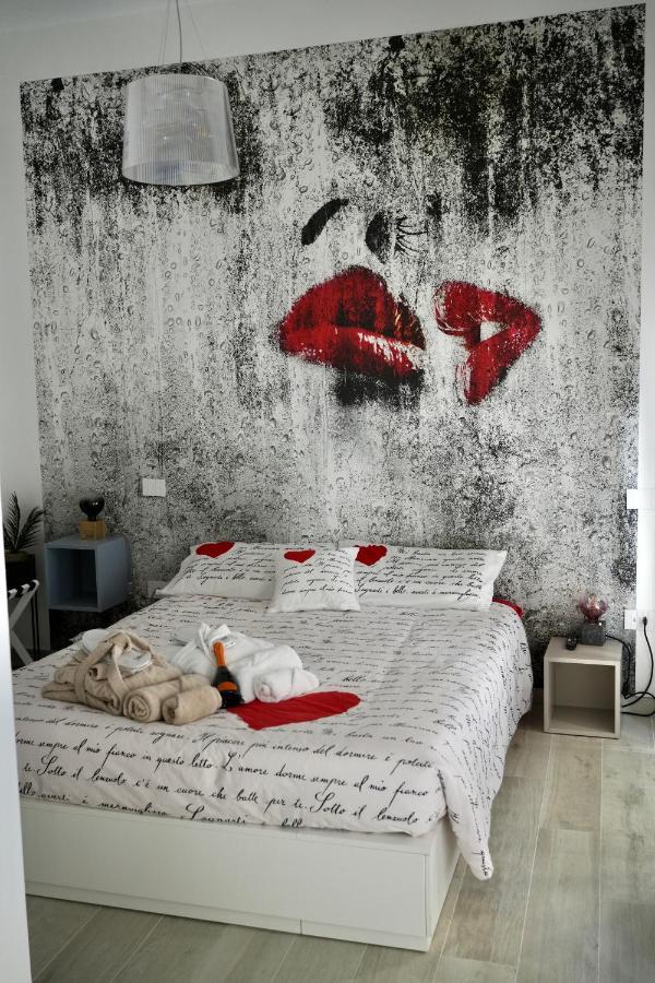 Bed Art Relaxing Suite - Appartamento Con Sauna Love Suite Gallery San Benedetto del Tronto Exterior foto